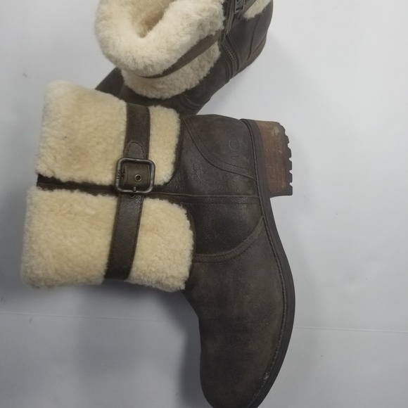 Ugg Australia Blayre ll Buckle Sheepskin Boots 8 - Picture 4 of 8